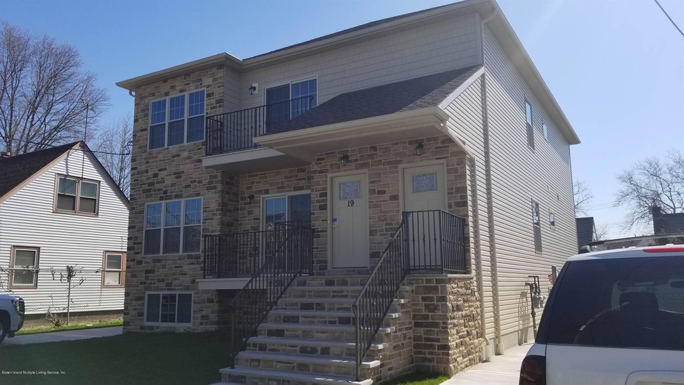 19 Canterbury Ave unit B, Staten Island, NY 10314 - photo 1
