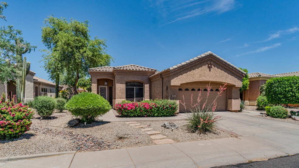 882 W Raven Dr-3