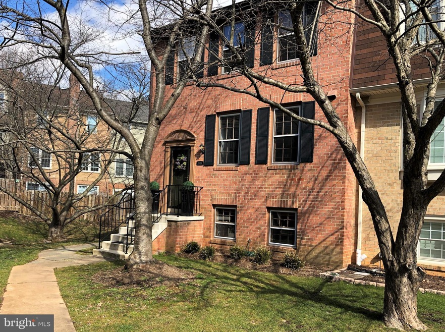 7717 Gromwell Ct, Springfield, VA 22152 - photo 1