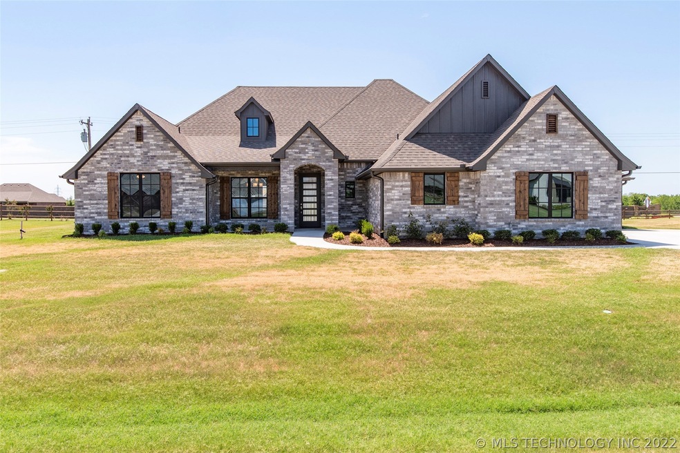 9022 N 65th East Place, Owasso, OK 74055 - photo 1