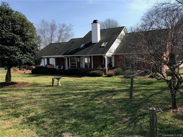 331 Macon Dr, Statesville, NC 28625 - photo 1