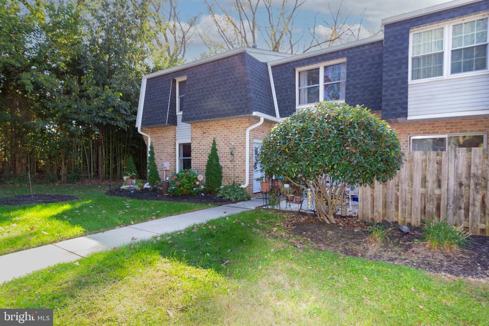 3057 Harbour Dr unit 3057, Palmyra, NJ 08065 - photo 1