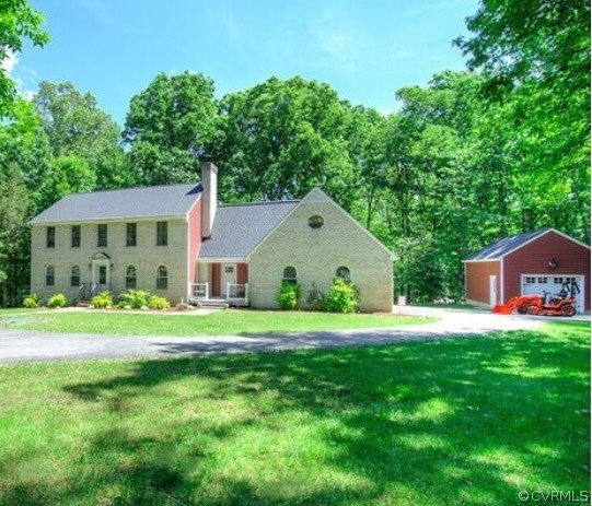 1907 Huguenot Hundred Dr, Midlothian, VA 23113 - photo 1