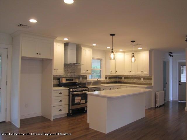 128 Wyncrest Rd, Marlboro, NJ 07746 - photo 1