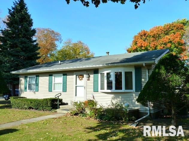 1601 N Kankakee St, Lincoln, IL 62656 - photo 1