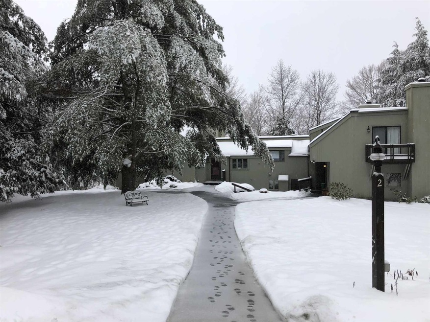 1163 Baker Turn unit 2c, Hartford, VT 05001 - photo 1