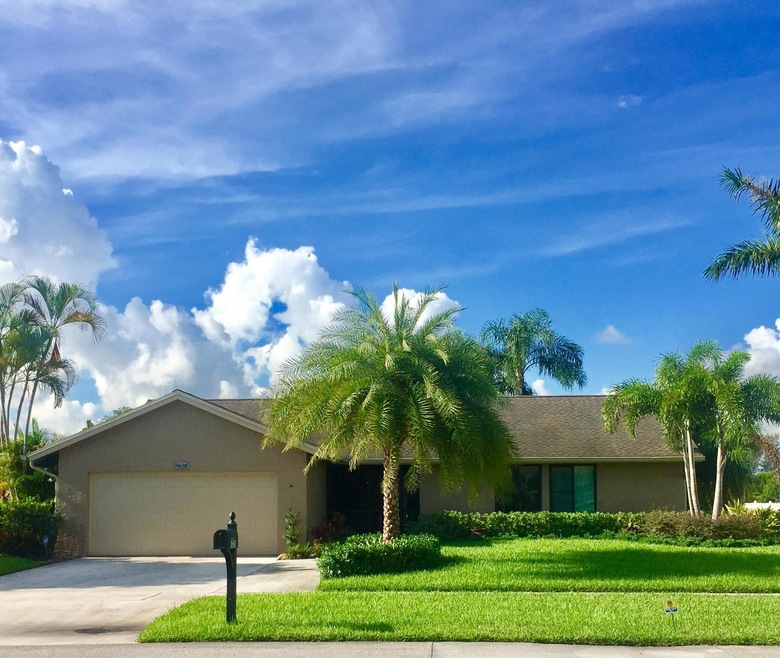 9638 Lancaster Place, Boca Raton, FL 33434 - photo 1