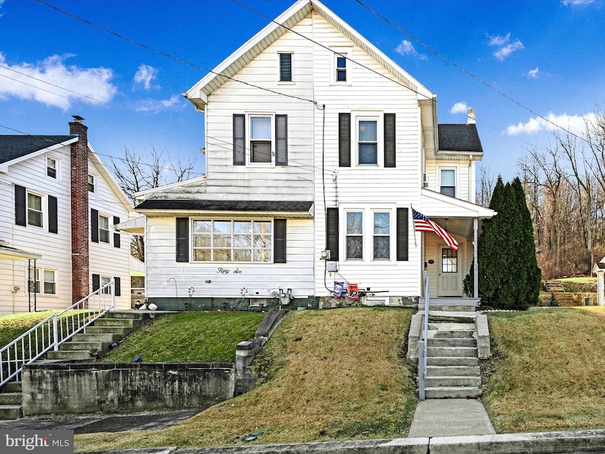 58 W Fairview St, Mohnton, PA 19540 - photo 1