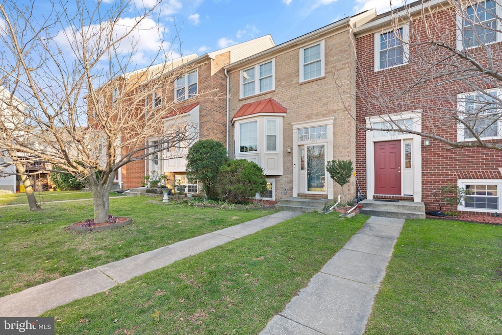 1361 Stoneleigh Ct, Stoney Beach, MD 21226 - photo 1