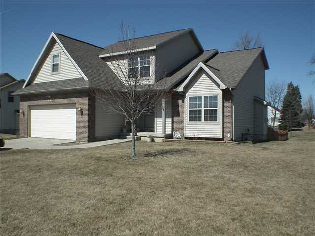 11827 Gold Fields Dr, Grand Ledge, MI 48837 - photo 1