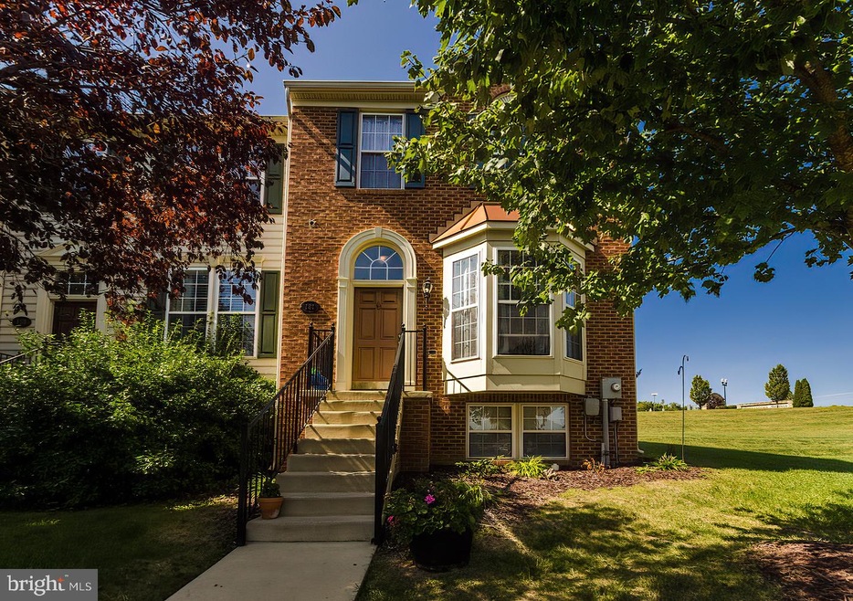 161 Riparian Ln, Ranson, WV 25438 - photo 1