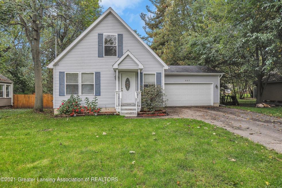 327 W Berry Ave, Lansing, MI 48910 - photo 1