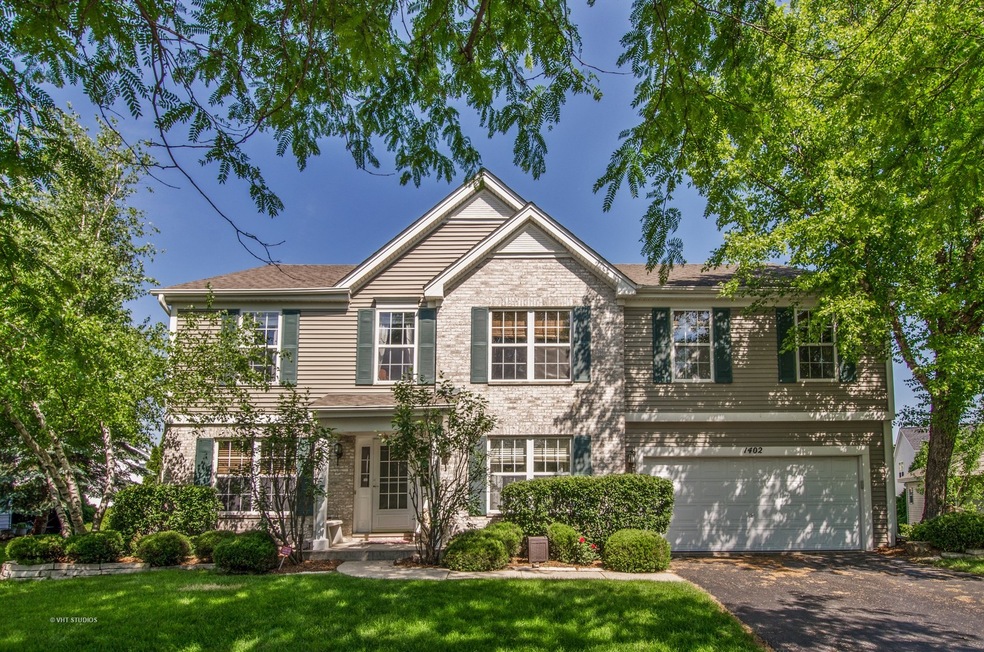 1402 Stanford Cir, Carpentersville, IL 60110 - photo 1