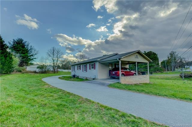 1 Bolton Ct, Hendersonville, NC 28792 - photo 1