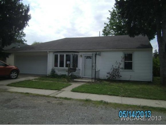 537 Davis St, Findlay, OH 45840 - photo 1