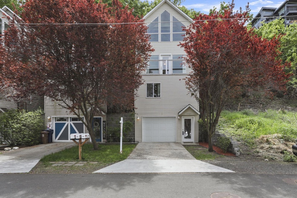 1621 W Wilson Ave, Spokane, WA 99201 - photo 1