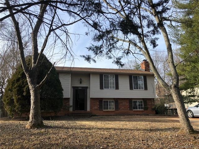 Rare 5 bedroom 3 Bath Home Within Walking Distance