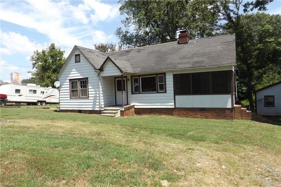 793 Nc Hwy 22 S, Ramseur, NC 27316 - photo 1