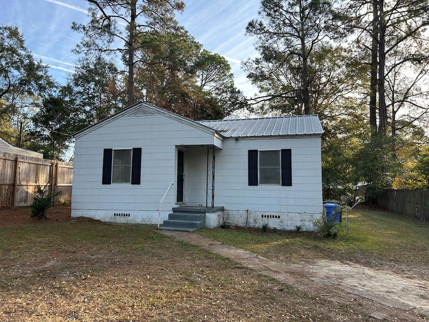 1267 S Park Ave, Dothan, AL 36301 - photo 1