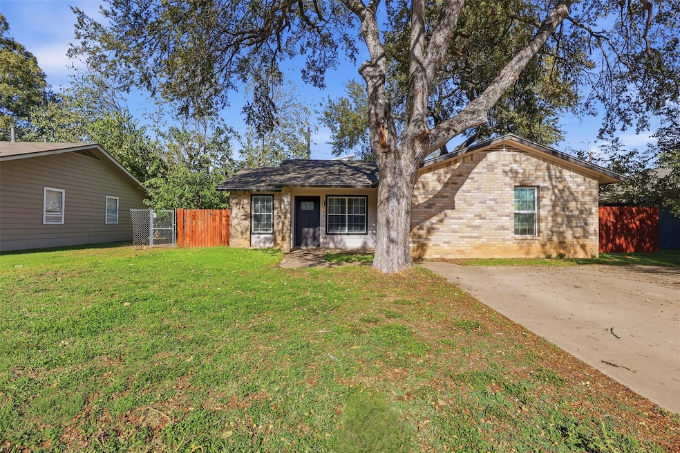 6002 Tracy Lynn Ln unit A, Austin, TX 78721 - photo 1