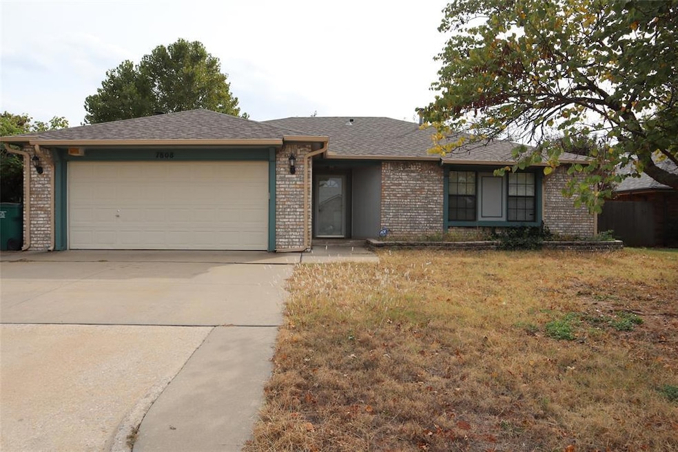 7808 NW 84th St, Oklahoma City, OK 73132 - photo 1