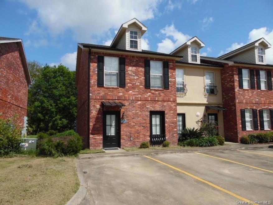 4400 Brown St unit Q, Lake Charles, LA 70607 - photo 1