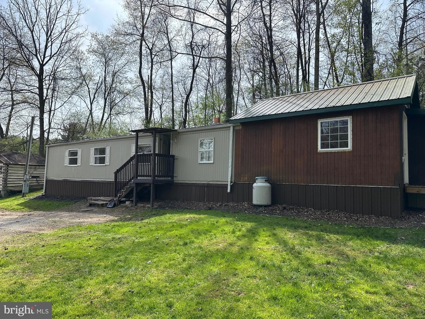 2084 Silvers Rd, Berkeley Springs, WV 25411 - photo 1