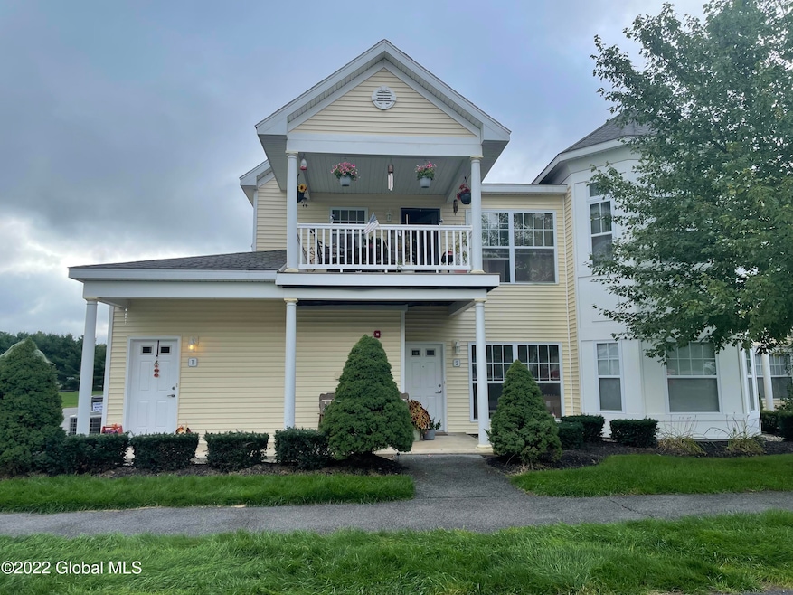 15 Kempton Place unit 1, Saratoga, NY 12866 - photo 1