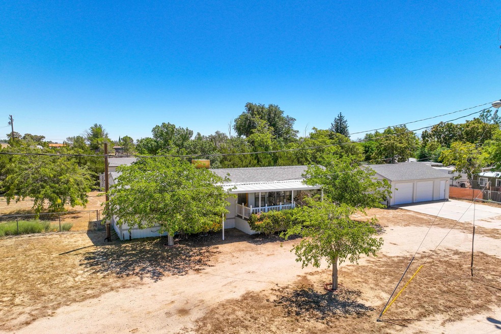 2880 Davenport St, Rosamond, CA 93560 - photo 1