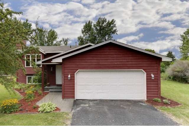 GREAT SPLIT ENTRY WITH SPACIOUS DESIGN-VAULTED CEI
