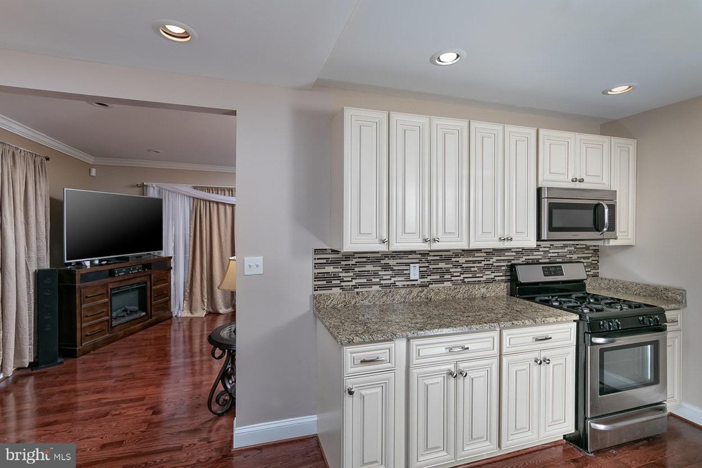 8716 Eddington Rd, Parkville, MD 21234 - photo 1