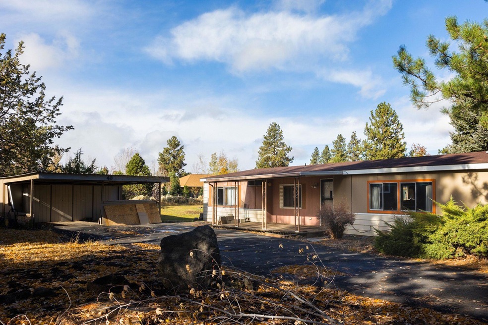 61445 SE 27th St unit 43, Bend, OR 97702 - photo 1