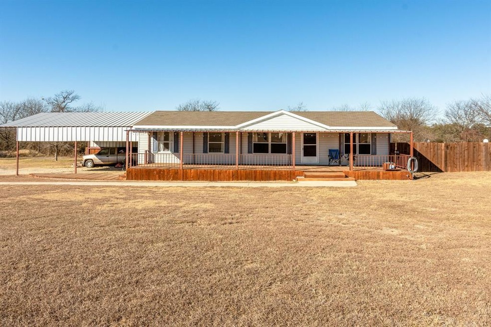 233 Denton Heights Ln, Weatherford, TX 76085 - photo 1