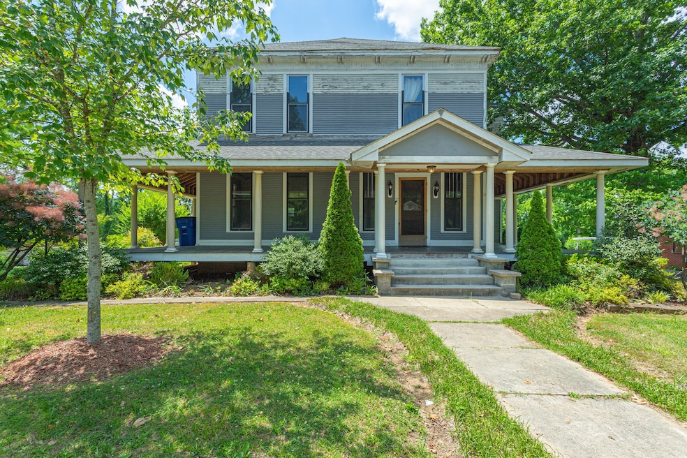 511 Deery St, Shelbyville, TN 37160 - photo 1