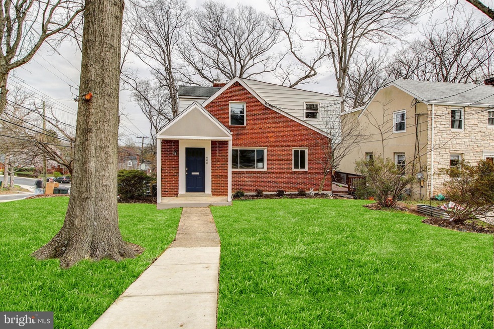 600 Ethan Allen Ave, Takoma Park, MD 20912 - photo 1