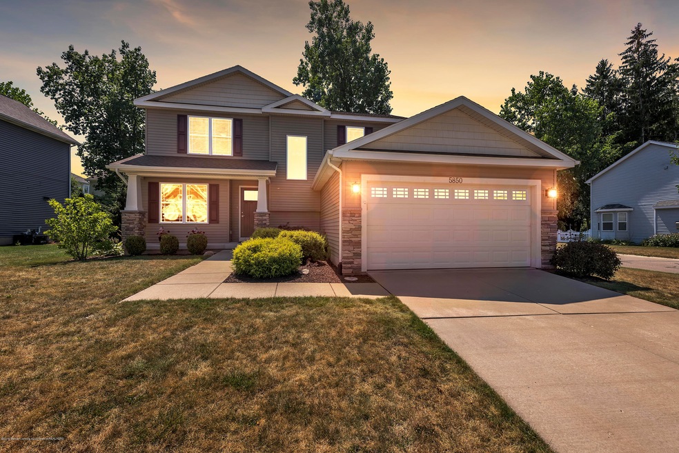 5850-Chartres-Way-East-Lansing-MI-1