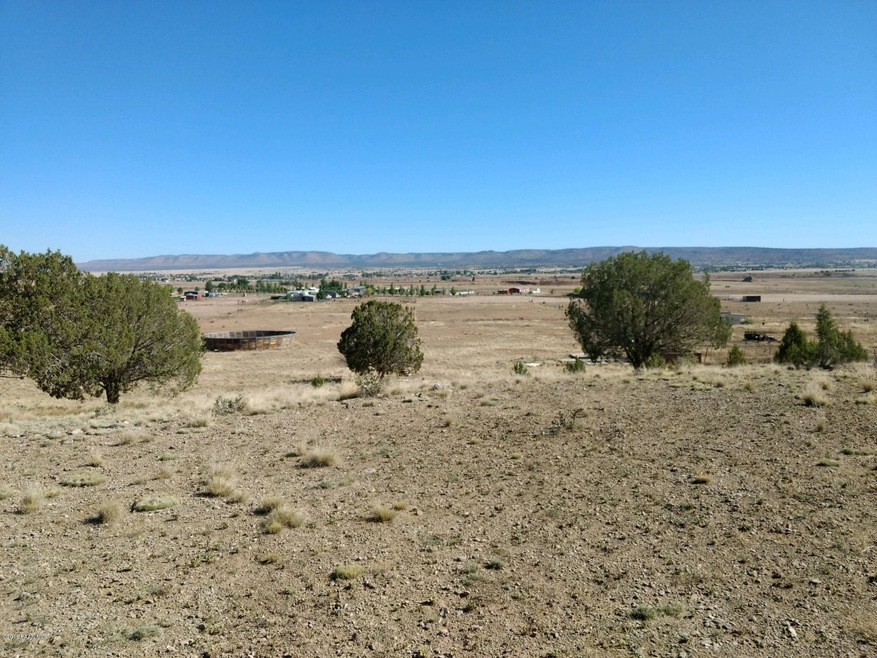 1650 W Kings Ct--8 Acres, Paulden, AZ 86334 - photo 1