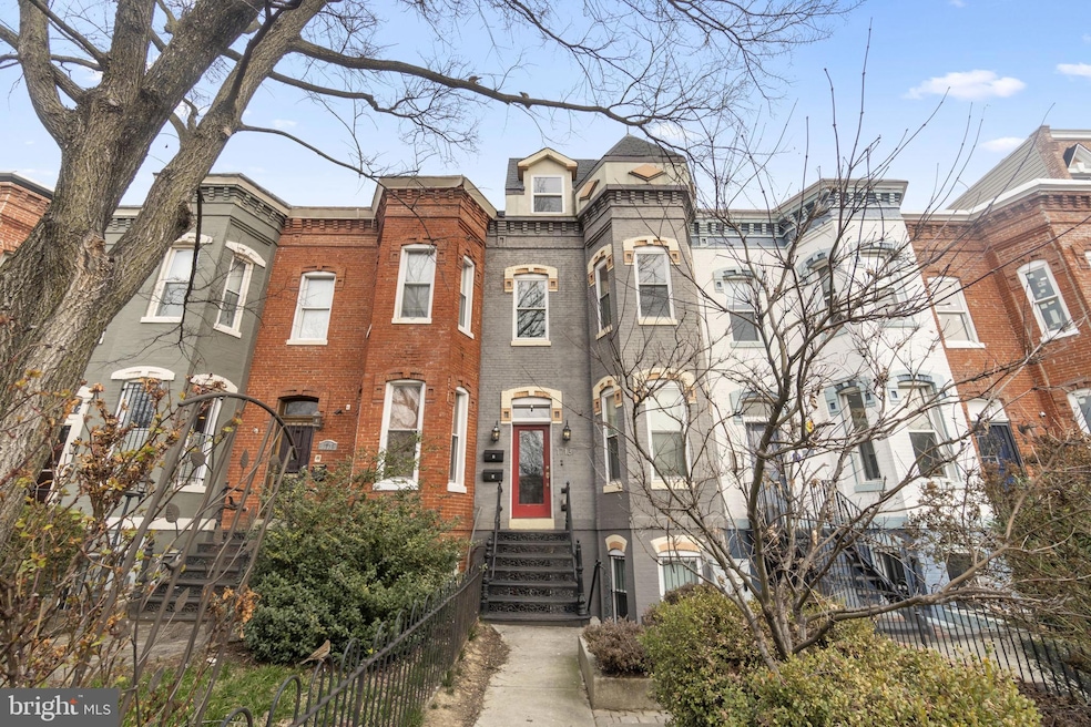 1713 New Jersey Ave NW unit 2, Washington, DC 20001 - photo 1