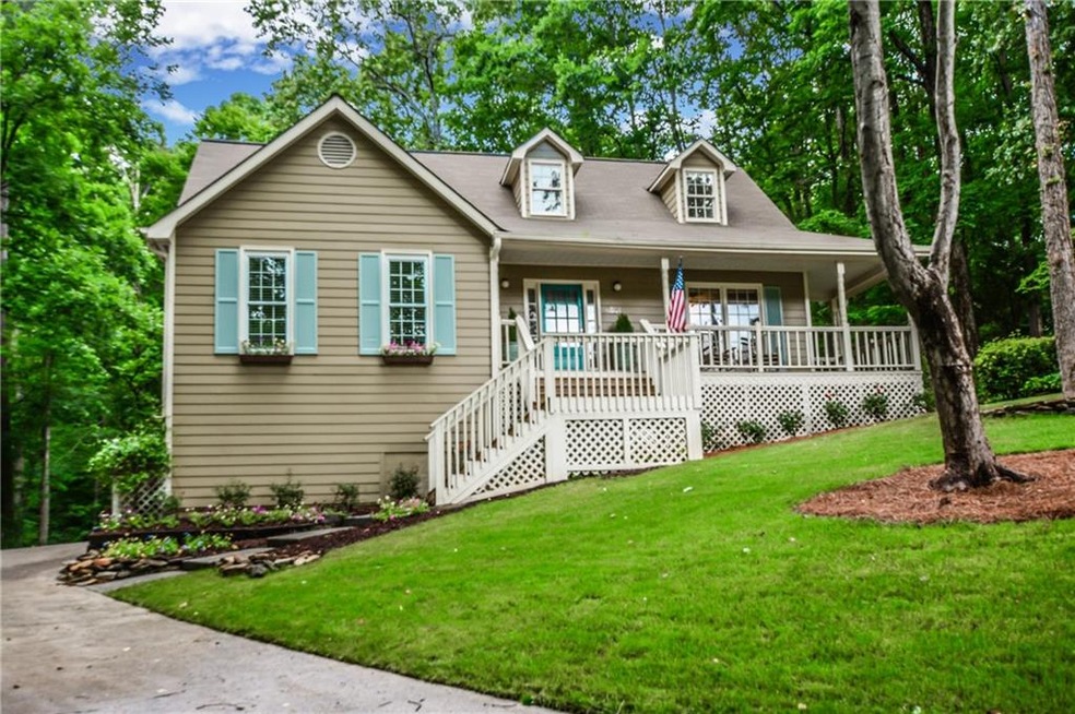 Great traditional in Heritage Trace! On almost an 