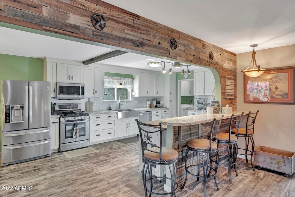 11_10235_W_Clair_Dr__11_mls