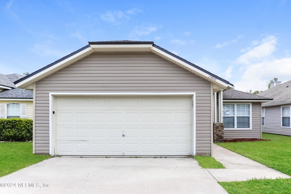 2900 Centerwood Dr N, Jacksonville, FL 32218 - photo 1
