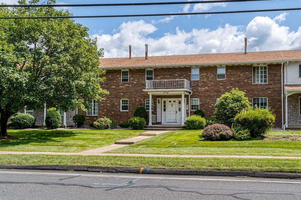 98 Fuller St unit 29, Ludlow, MA 01056 - photo 1