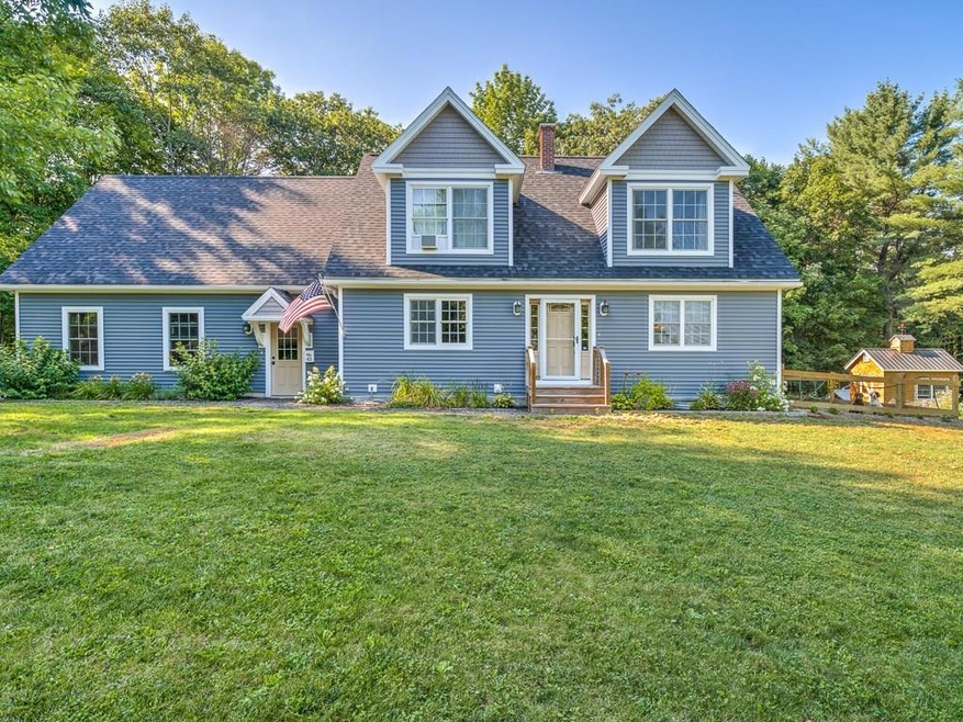 43 Cottage St, Gardiner, ME 04345 - photo 1