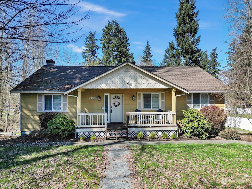 35702 94th Ave S, Mc Kenna, WA 98558 - photo 1