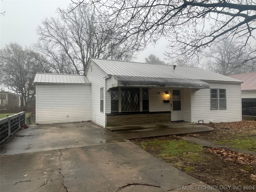 211 S 3rd St, Eufaula, OK 74432 - photo 1