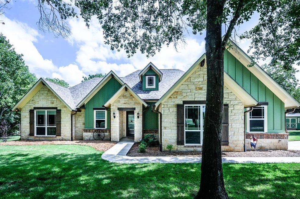 902 Donzi Ct, Corsicana, TX 75109 - photo 1