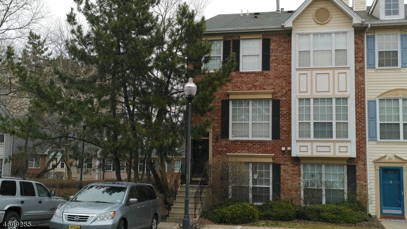 27 Boston Ct, Newark, NJ 07103 - photo 1