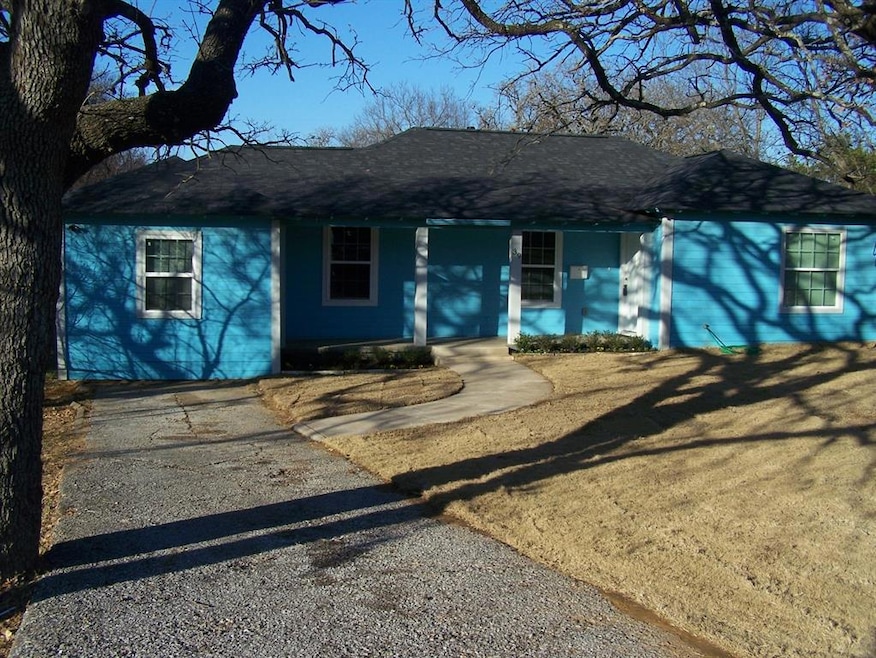 39 Vaughn Dr, Denison, TX 75020 - photo 1