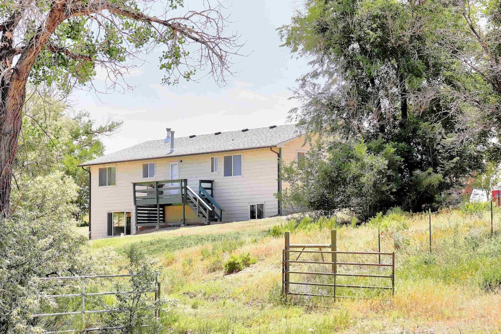 Under Contract $390,000