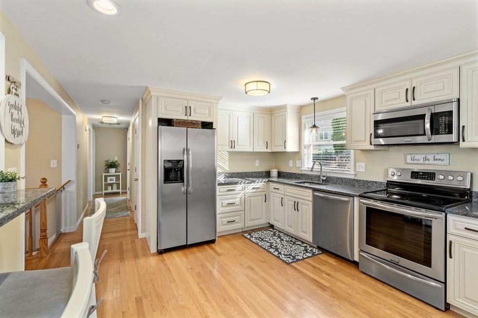 6 Amanda Way, Peabody, MA 01960 - photo 1